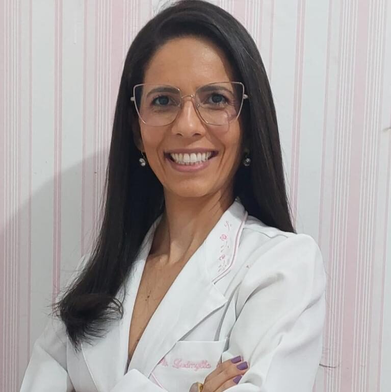 Equipe Clínica Ninos: Dra. Ludmylla - Fisioterapeuta